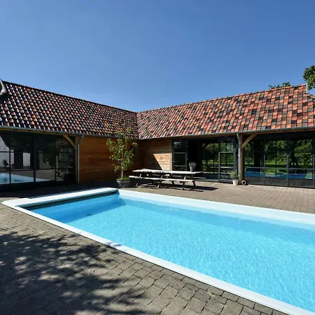 Vakantiehuis Spacious In With Pool Herveld